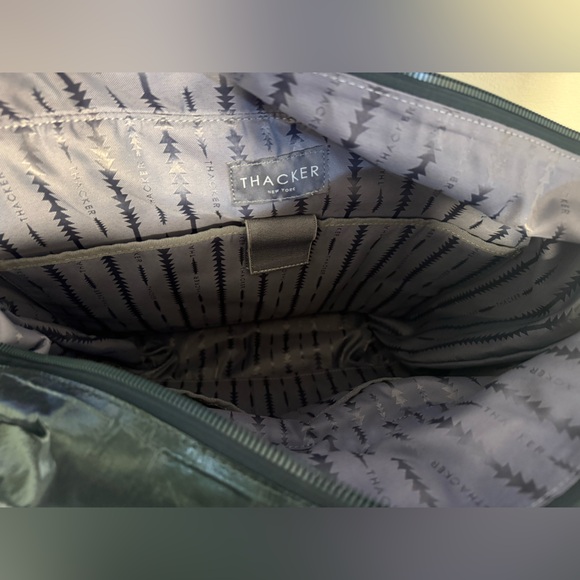 Thacker Puffy Quinn Tote Large Metallic Travel Pockets Pristine Condition $168 - Picture 8 of 12